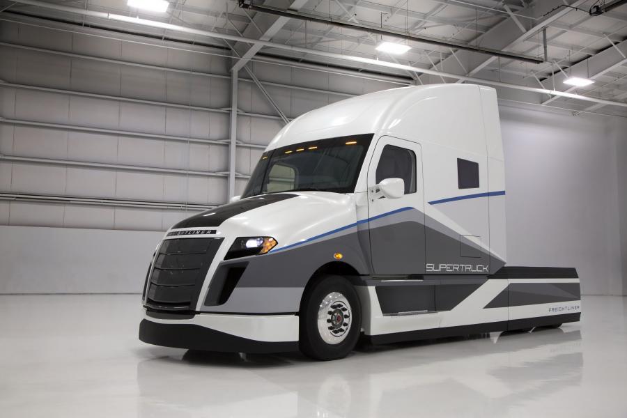  Freightliner SuperTruck Concept 2015 года  (фото 3 из 3)